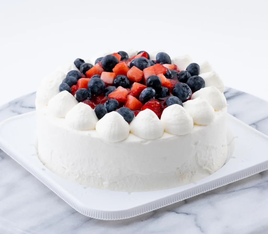 苺のデコレーションケーキ